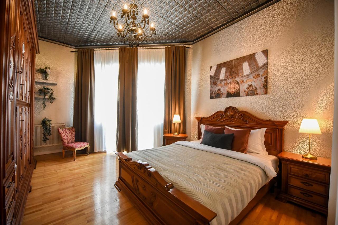 The Museum - Wonderful Super Central Apartment Bukarest Exterior foto