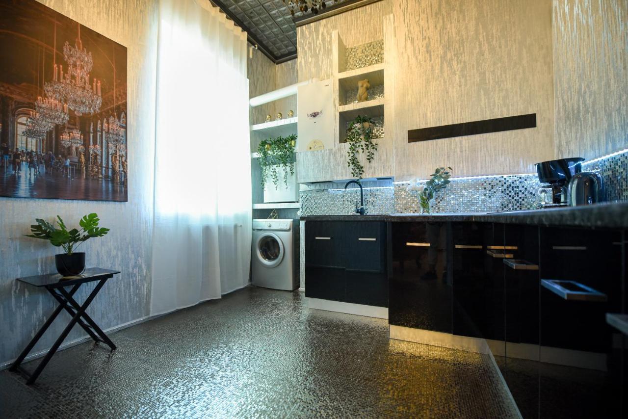 The Museum - Wonderful Super Central Apartment Bukarest Exterior foto